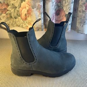 BLUNDSTONE 1630 HIGH TOP CHELSEA BOOTS RUSTIC BLACK